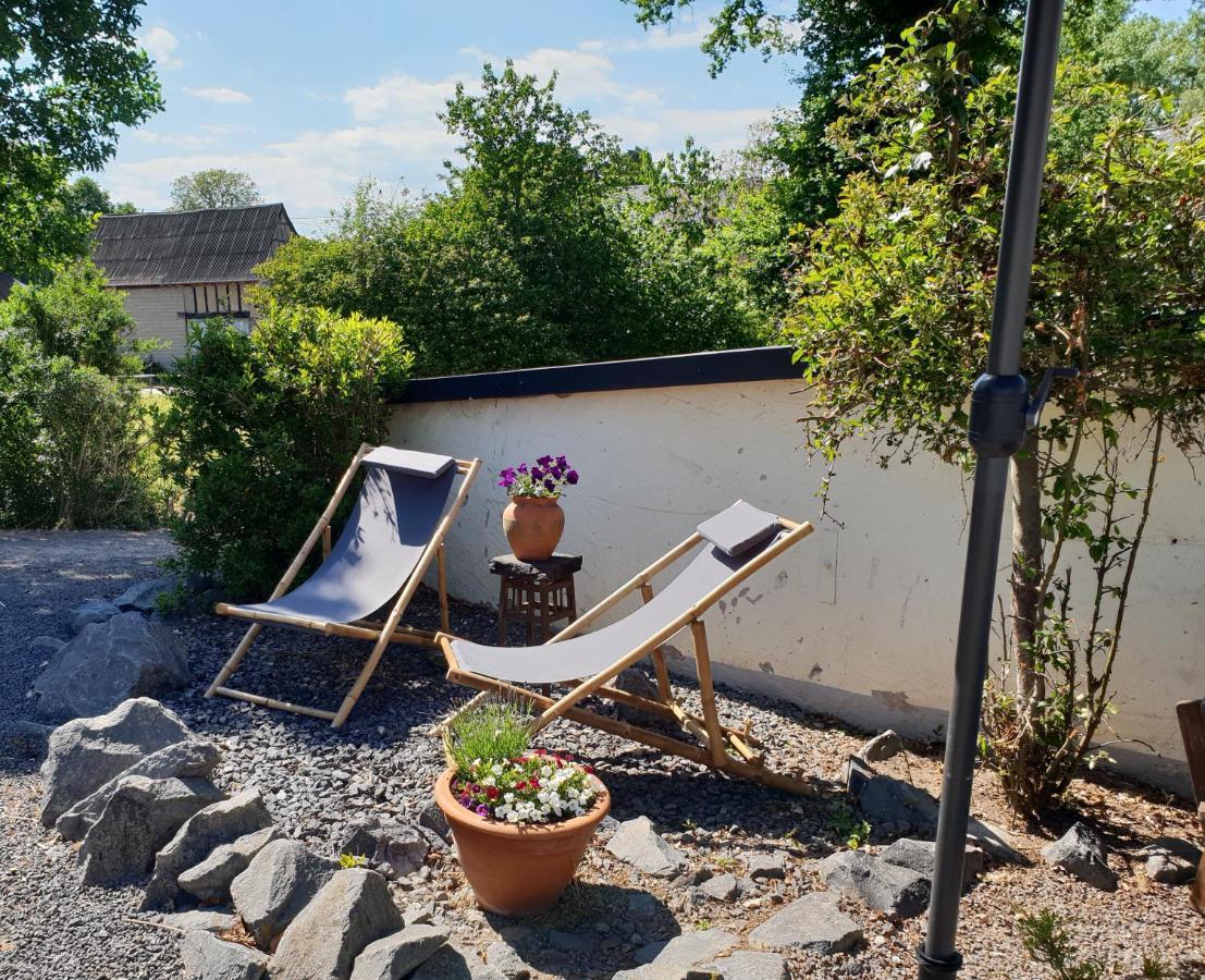 Traumwohnung auf idyllischem Reiterhof nähe Burg Eltz Münstermaifeld Exterior foto